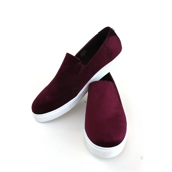 steve madden velvet slip ons